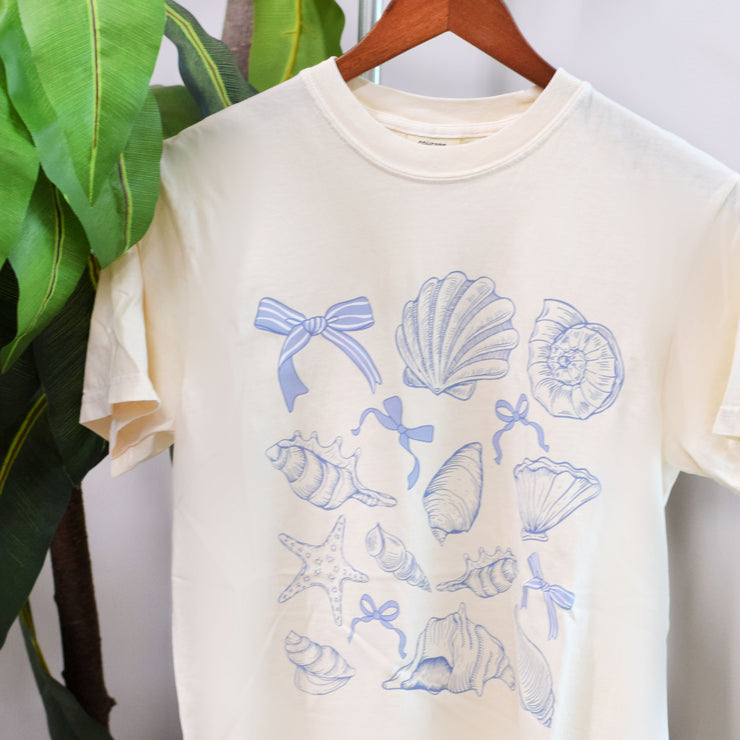 Bows & Seashells Graphic T-Shirt - Ivory