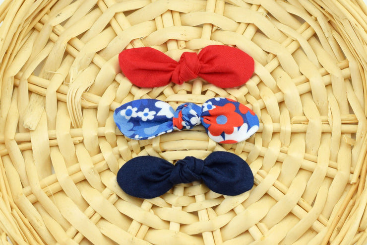Patriotic Daisy Knot Hair Bows ~ Baby Hair Bows~ Dog Hair Accessories ~ Dog Hair Clip ~ Baby Hair Accessories ~ Sandy Paws Collar Co®